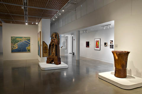 Click photo for another view of Lindquist's sculpture